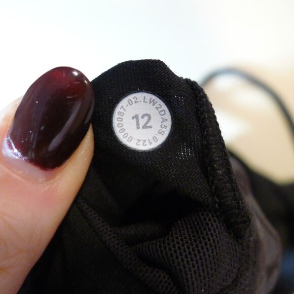 Lululemon Flow Y Nulu Bra *Light Support Intertwined Camo Deep Coal Multi 12 - Picture 8 of 8